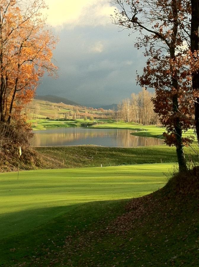 Hotel Golf Valcurone Momperone Exterior foto